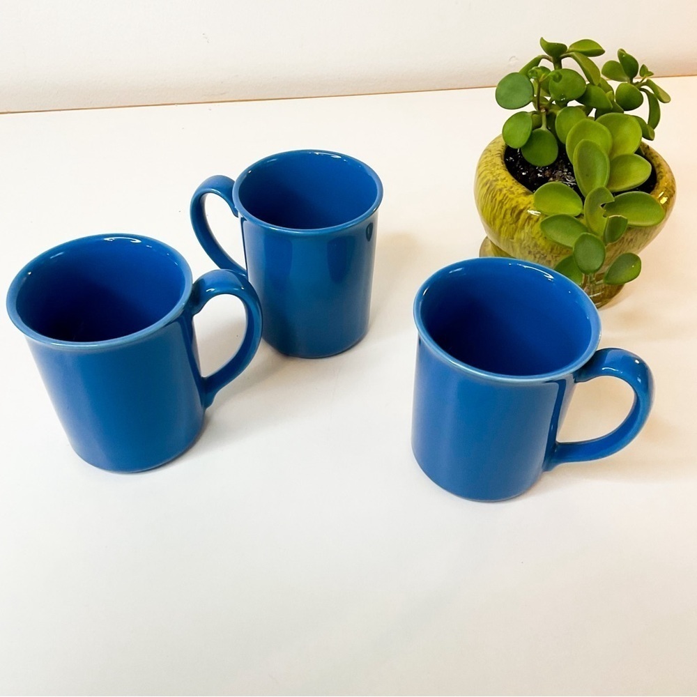 Vintage 70s CORNINGWARE Cornflower Blue Set Of Three Drinking Mugs - Picture 9 of 9